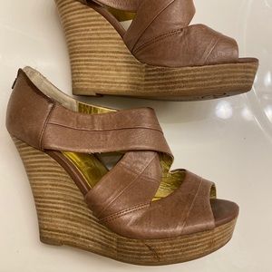 Brown Unwrapped wedges by Seychelles